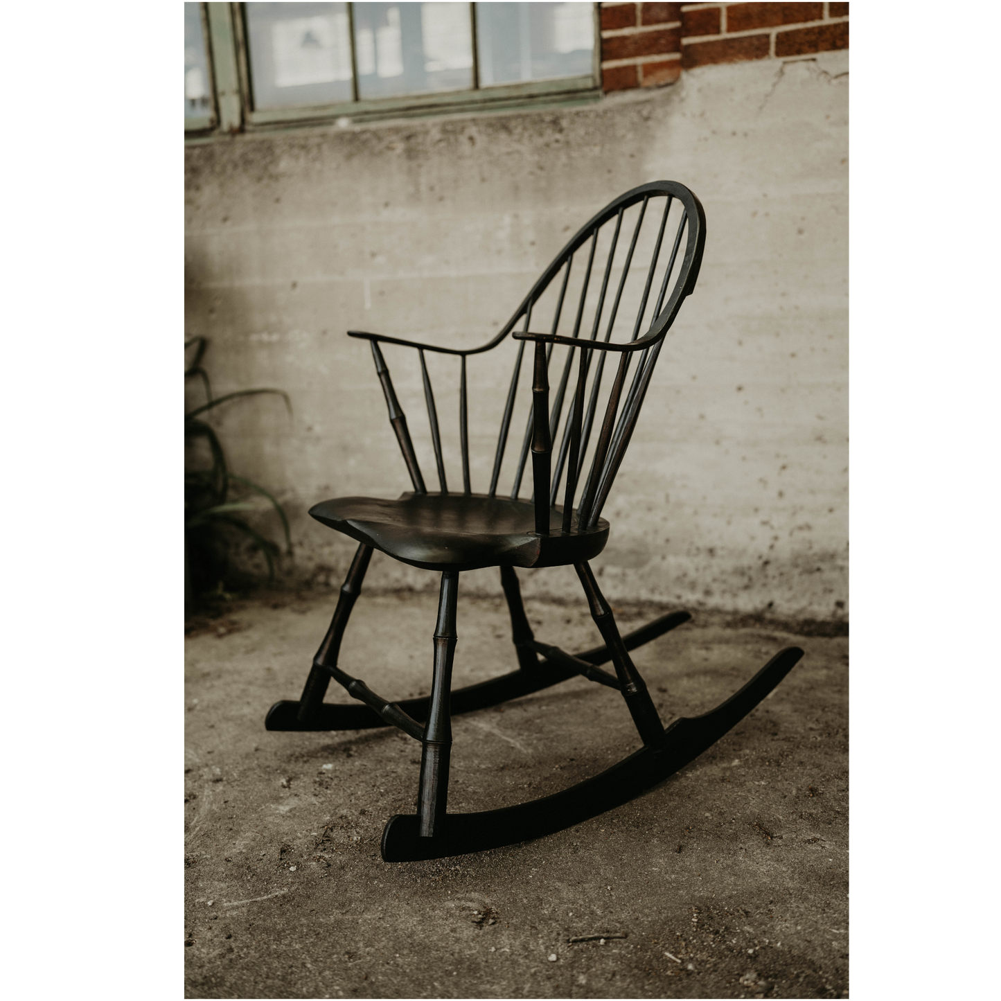 Continuous Arm Rocking Chair