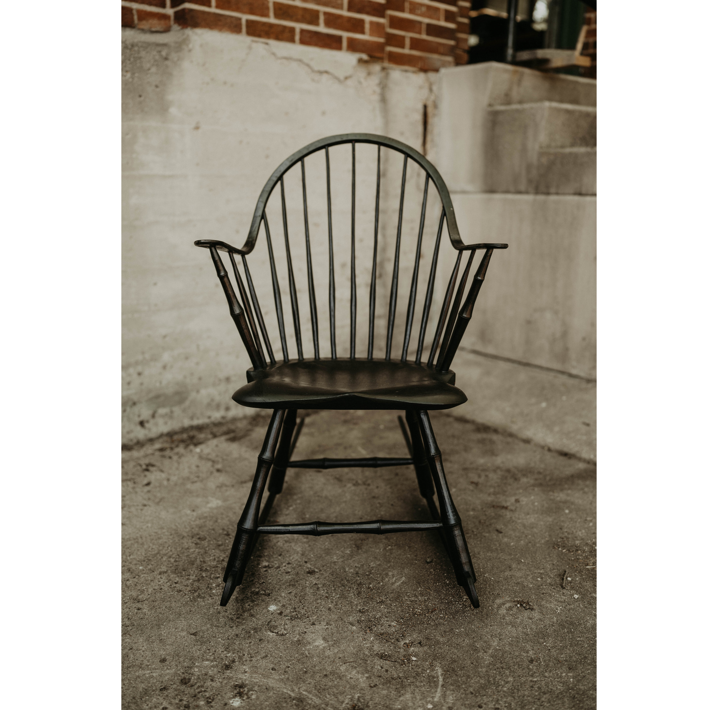 Continuous Arm Rocking Chair